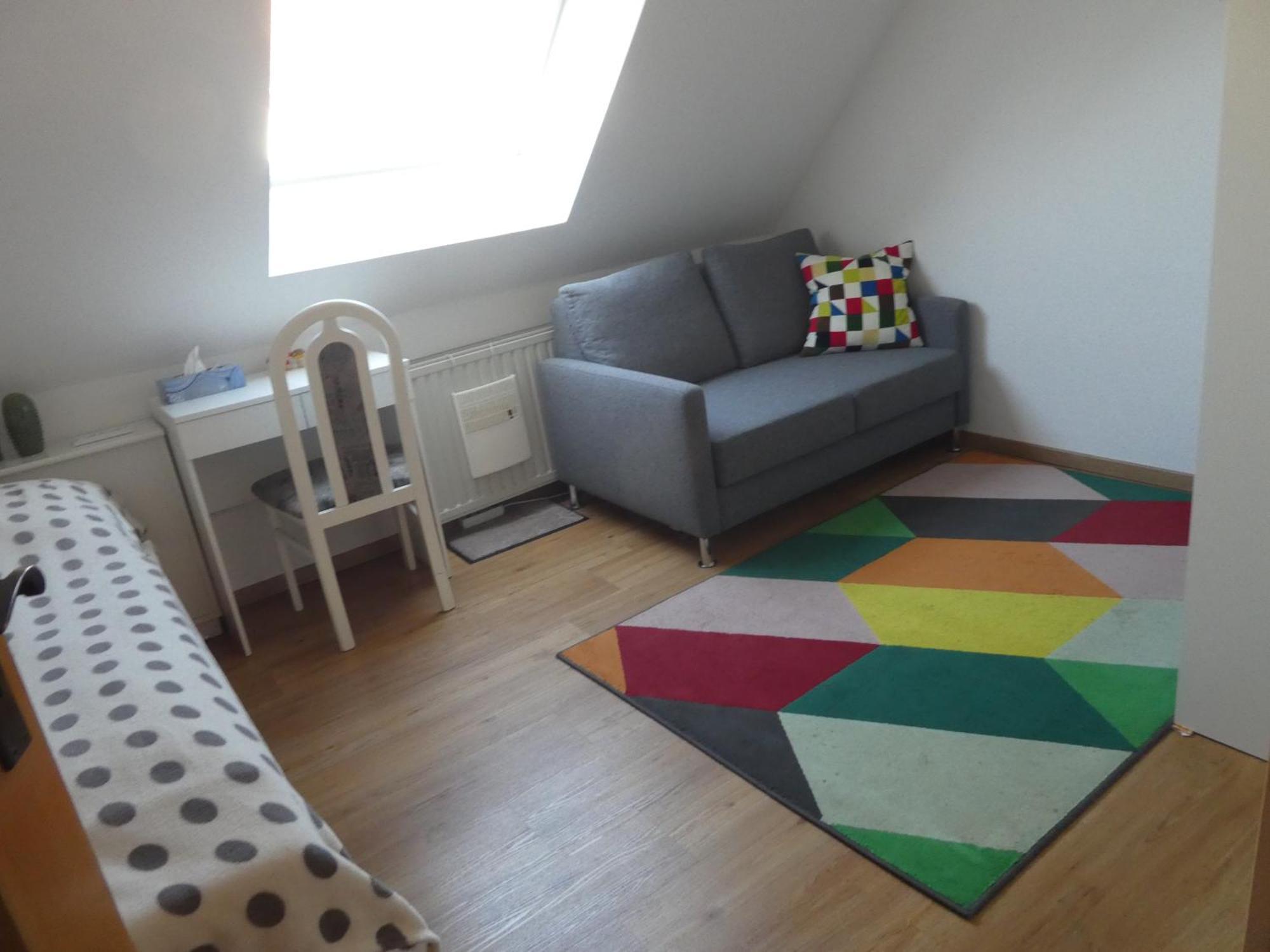 Gaeste-Und Ferienwohnung Magdeburg Alt-Olvenstedt, Zwei Schlafzimmer, Treppenlift, Ruhige Lage, Naehe Klinikum Und Abfahrten A 2 Und A 14 Экстерьер фото